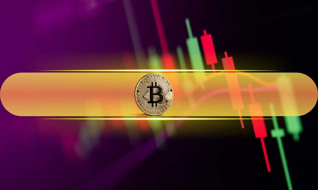 „MEMECORE“ (M) nuolat siurbia dviženkliais skaitmenimis, „Bitcoin“ (BTC) kovoja su 111 000 USD: „Weekend Watch“