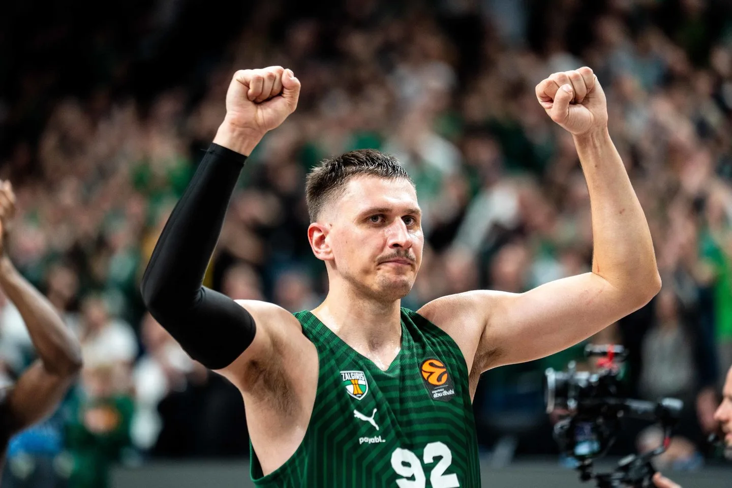 Edgaras Ulanovas triumfuoja po pergalės prieš Bolonijos Virtus