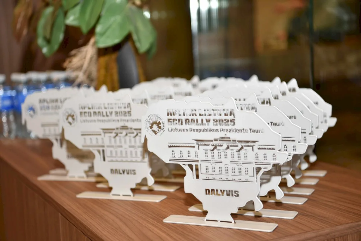 Kaune startavo atsinaujinęs seniausias šalyje ralis „Aplink Lietuvą“