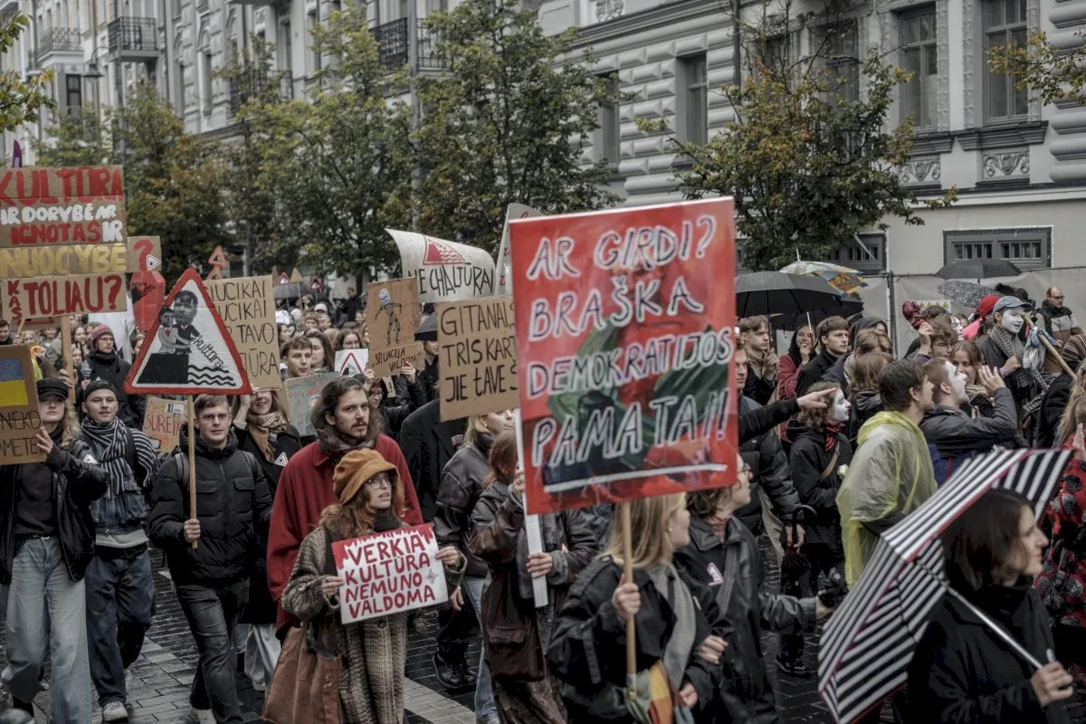 Lietuvos kultūros asamblėja kviečia jungtis į protesto mėnesį, kurio finalinėje akcijoje – traktoriai Vilniuje