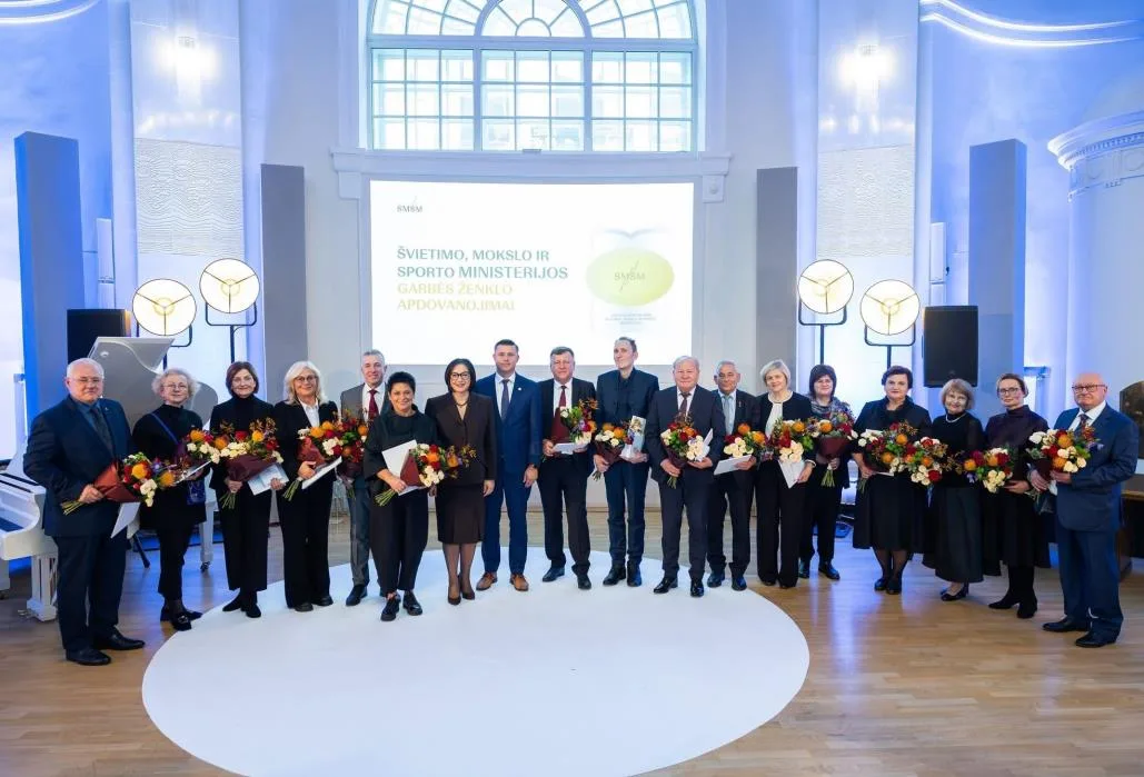 Valerijus Makūnas apdovanotas garbės ženklu už nuopelnus švietimui