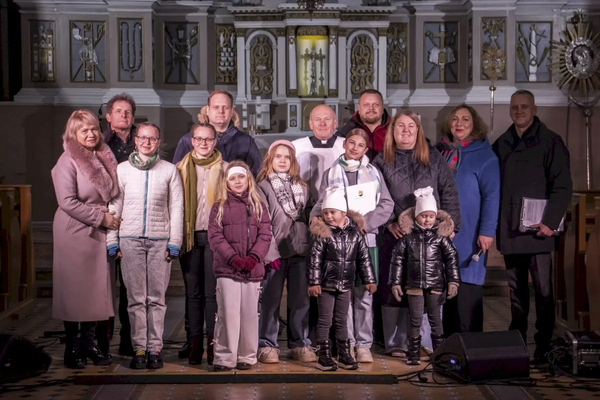 Adventinė šeimų popietė Raseiniuose subūrė bendruomenę bendrystei ir laukimui