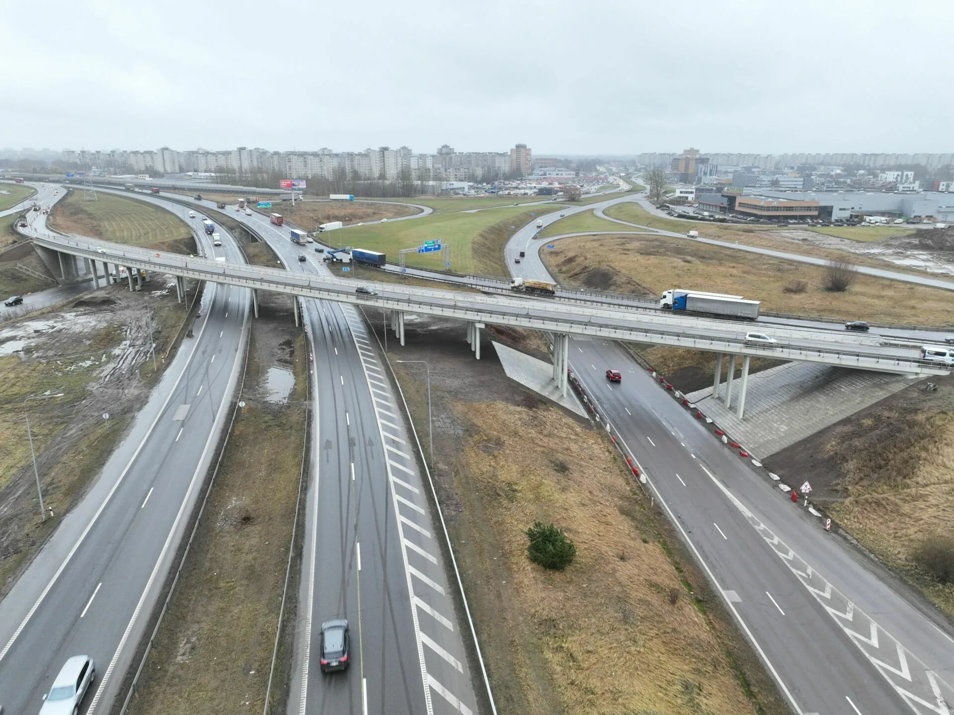 „Via Lietuva“: baigta tvarkyti Sargėnų estakada – trečiadienį atveriamas eismas abiejomis juostomis | BNS Spaudos centras