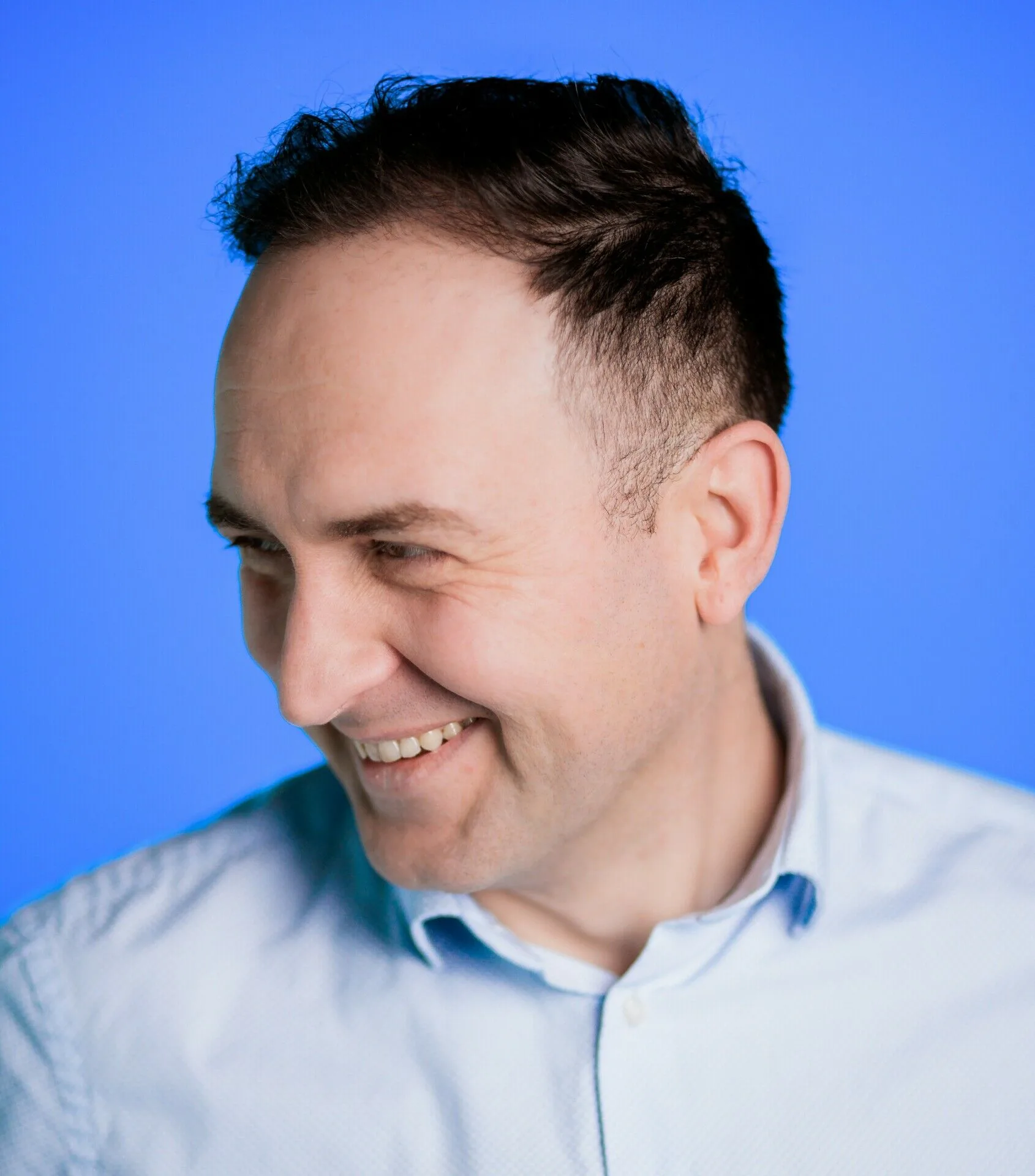 Bedė pirštu į daugelio turimą programėlę: sukčiai kėsinasi į jūsų duomenis | BNS Spaudos centras