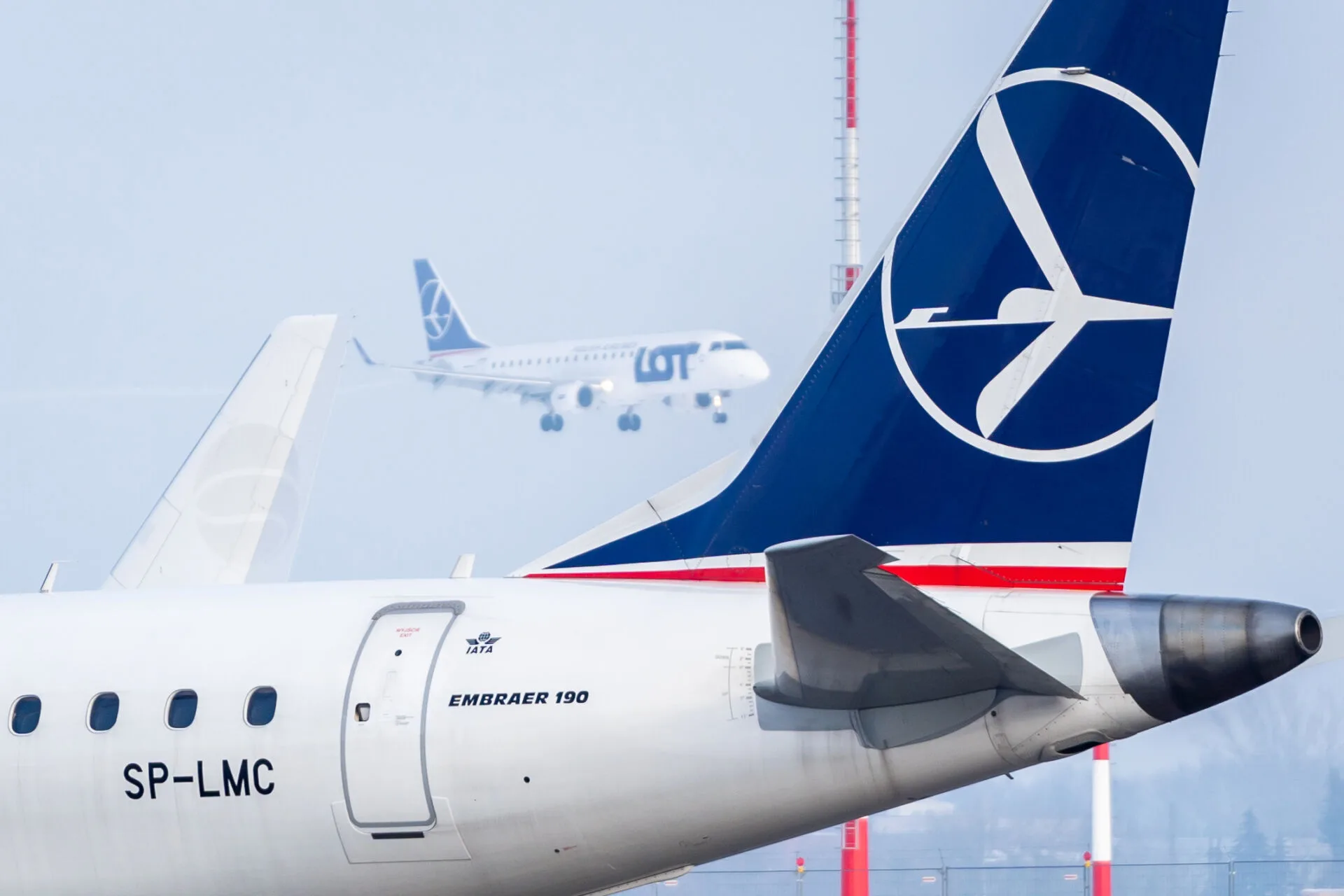 „LOT Polish Airlines“ mažina skrydžių iš Vilniaus į Londoną, stiprina maršrutą Vilnius-Varšuva