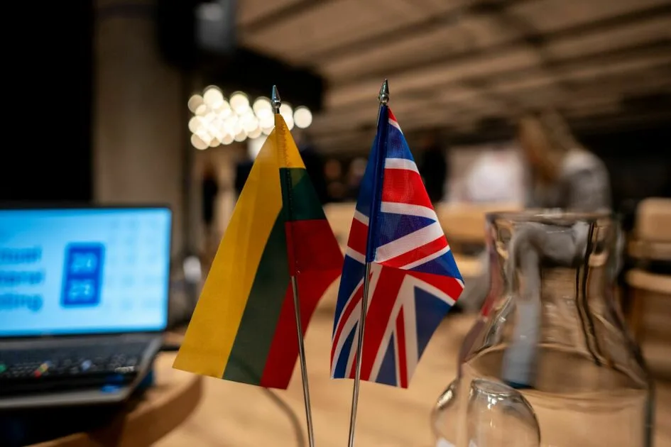 Britų verslo bendruomenė šokiruota dėl skrydžių į Londono Sitį naikinimo ir kreipiasi į valdžios institucijas