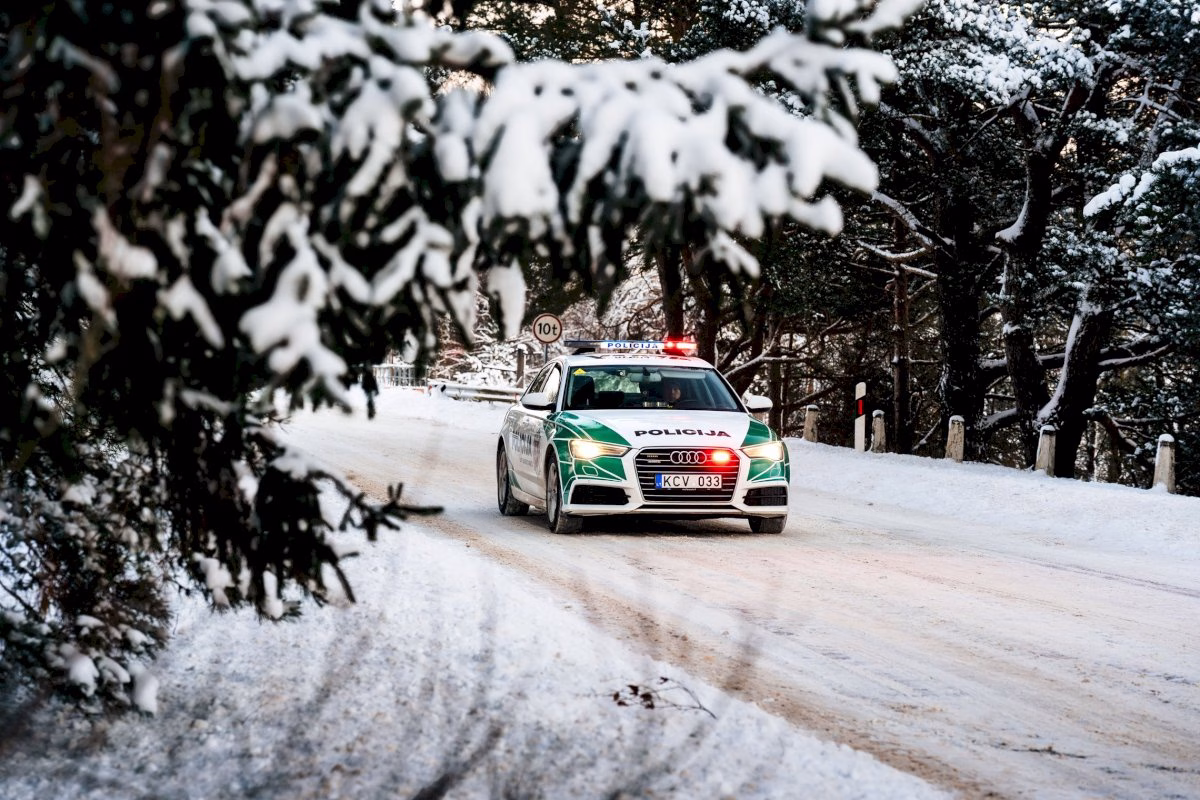 Kovas keliuose – sustiprinta eismo dalyvių kontrolė siekiant saugumo