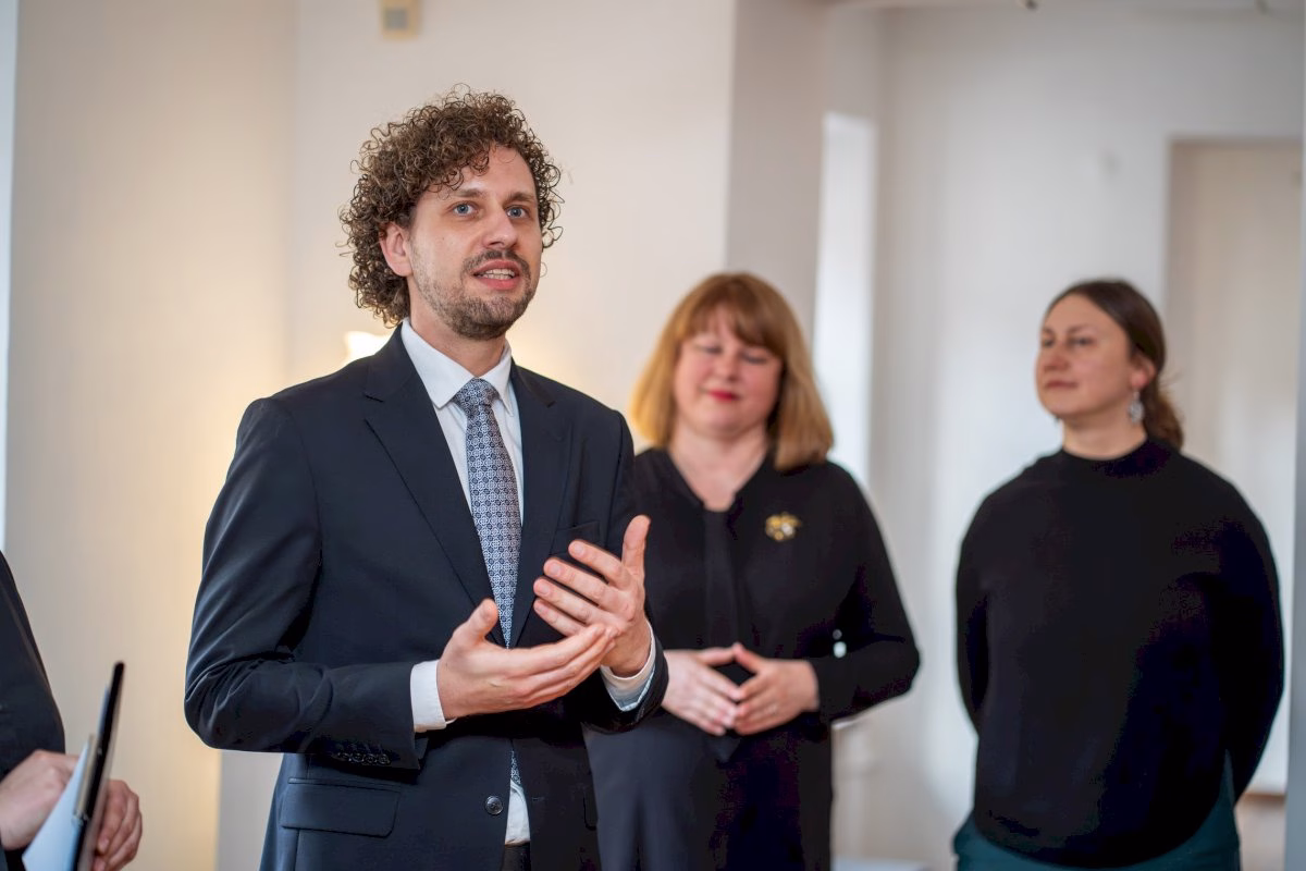 Kazio Varnelio namuose-muziejuje atidaryta paroda „Knygos menas: gražiausios Lietuvos ir Čekijos knygos“