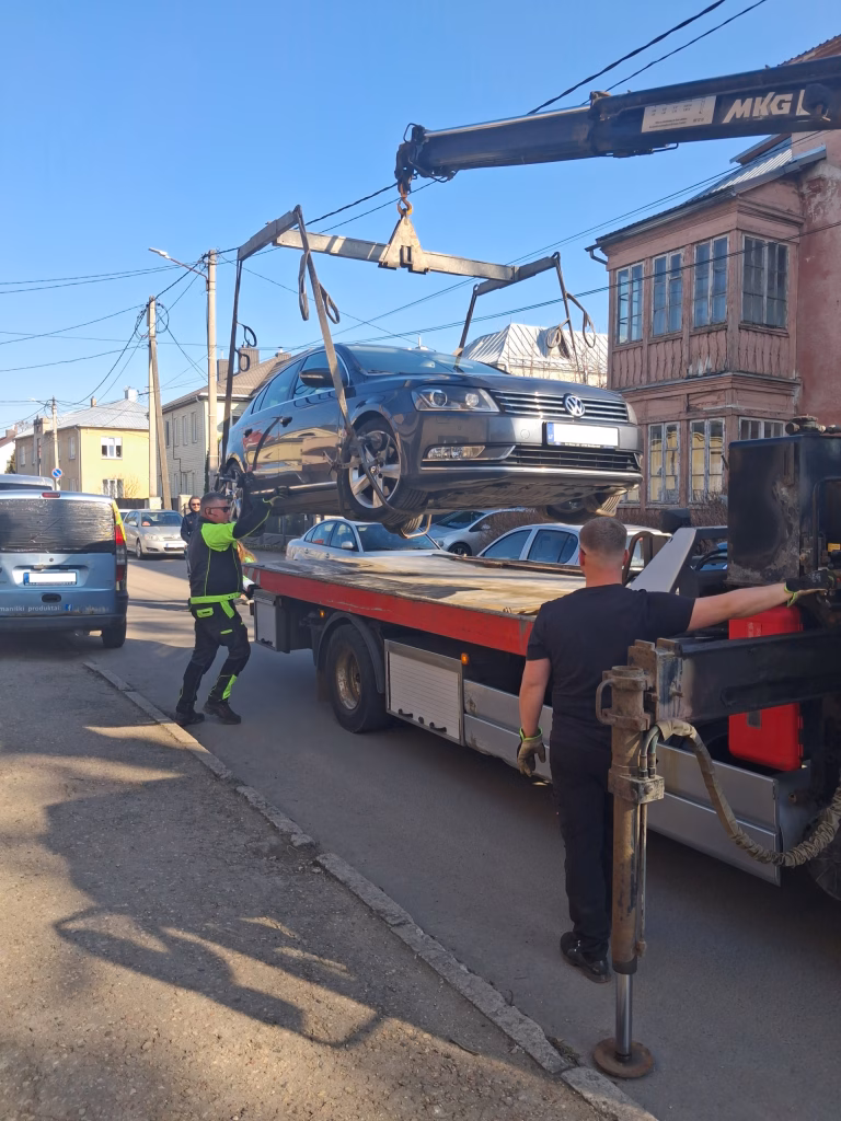 Kaune per futbolo rungtynes fiksuoti Kelių eismo taisyklių pažeidimai