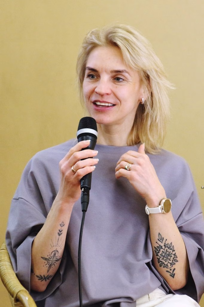 Panevėžyje vyko susitikimas su knygos „Tebūnie kava“ autoriumi Emanueliu Rykliu