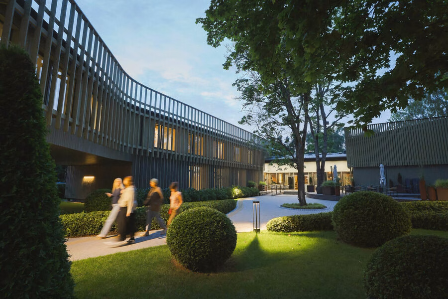 Lietuva pristatoma kaip tylios prabangos šalis naujoje vaizdo klipų serijoje