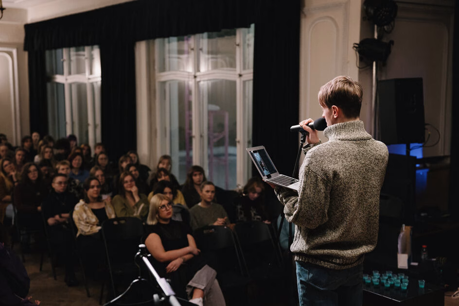 Kauno menininkų namuose – slemo duetai: naujas formatas ir netikėtos improvizacijos